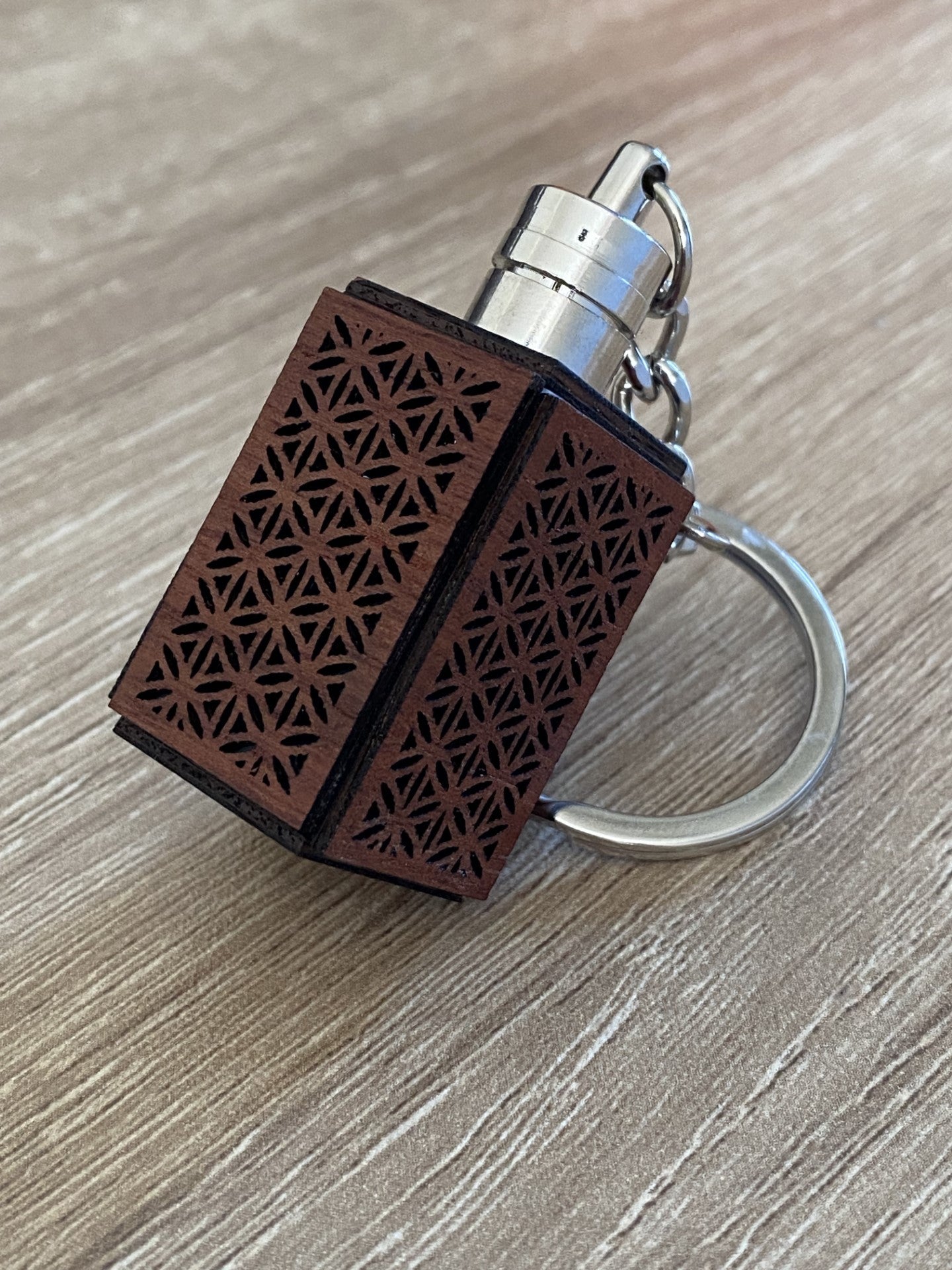 LED Key Ring Flower of Life Cuboid