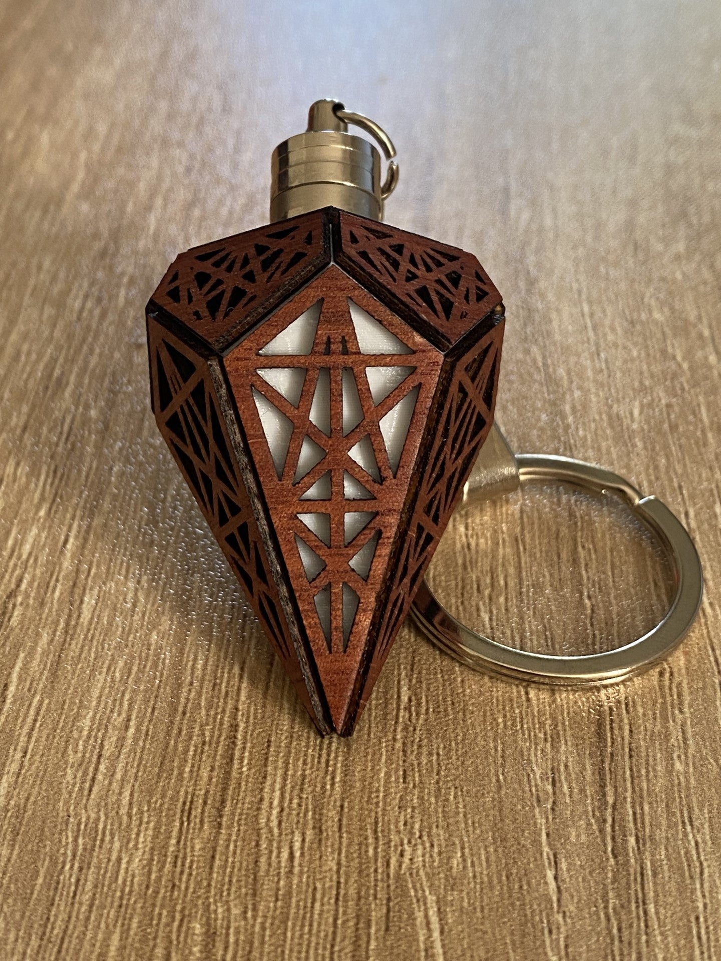 LED Key Ring Sacred Geometry Mandala Pentagonal Trapezohedron